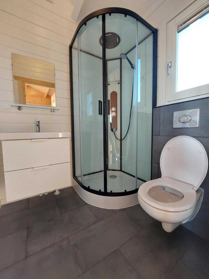 Vakantiehuisje Vlakbij Leeuwarden, Swichumer Pleats Εξωτερικό φωτογραφία